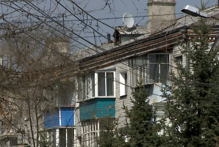 В Белогорье пятилетняя девочка выпала с балкона третьего этажа