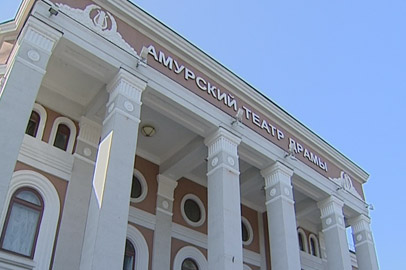 Амурские артисты показали в Биробиджане историю еврейской семьи - gtrkamur.ru