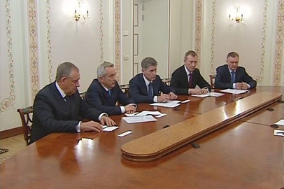 Президент страны встретился в Москве с избранными губернаторами - gtrkamur.ru