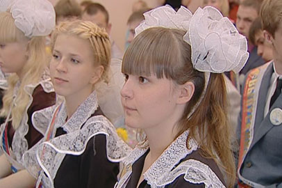 В амурских школах прозвучал последний звонок - gtrkamur.ru
