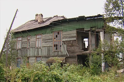 Свободненцы отстаивают право на переселение из аварийного барака - gtrkamur.ru