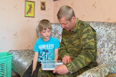 Двоих детей под опеку взяла семья бывших военных из Белогорска - gtrkamur.ru