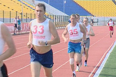 Дальневосточные сотрудники ФСБ соревнуются в легкой атлетике - gtrkamur.ru