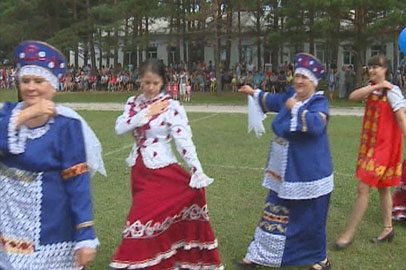 С небывалым размахом отметили в Сергеевке 150-летие села - gtrkamur.ru