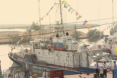 Экскурсии по сторожевым кораблям провели в Благовещенске в честь дня ВМФ - gtrkamur.ru