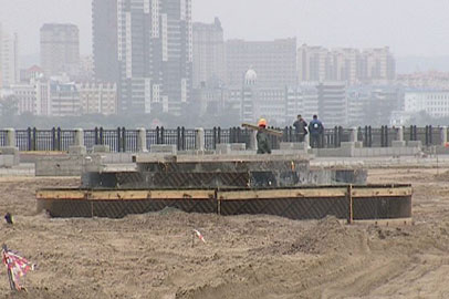 Новый участок набережной в Благовещенске избавят от нагромождения машин - gtrkamur.ru