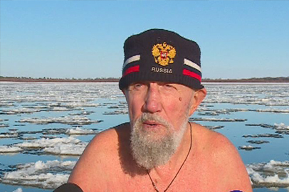 Самому опытному моржу Амурской области исполнилось 85 - gtrkamur.ru