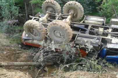 В аварии на дороге Улак-Эльга погиб пассажир грузовика - gtrkamur.ru