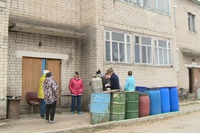 Жители Дроново всю зиму мерзли в муниципальной двухэтажке - gtrkamur.ru