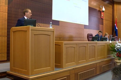 Александр Козлов представил Заксобранию отчет о работе правительства - gtrkamur.ru