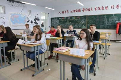 Благовещенские школьники отправились в языковой тур в Хэйхэ - gtrkamur.ru