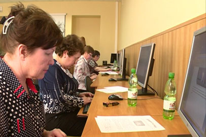 Сегодня в областной столице прошла олимпиада «Интернет-долголетие» - gtrkamur.ru