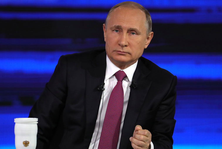 Низкие зарплаты, бесплатные гектары, расселение из бараков: Владимир Путин ответил на вопросы россиян - gtrkamur.ru