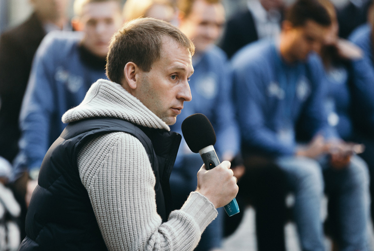 Губернатор Александр Козлов пообщался с амурской молодежью - gtrkamur.ru
