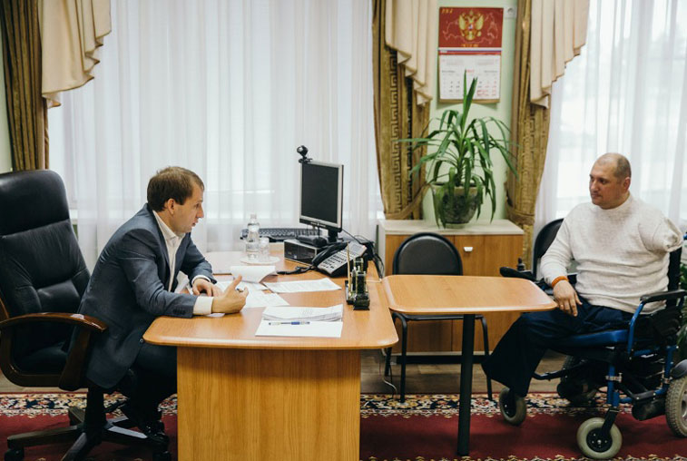Решение проблем инвалида из Михайловского района проконтролирует губернатор - gtrkamur.ru