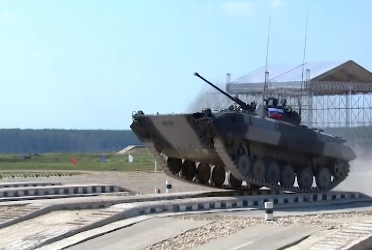 Насыщенная программа Всероссийских армейских игр стартовала на полигоне ДВОКУ - gtrkamur.ru