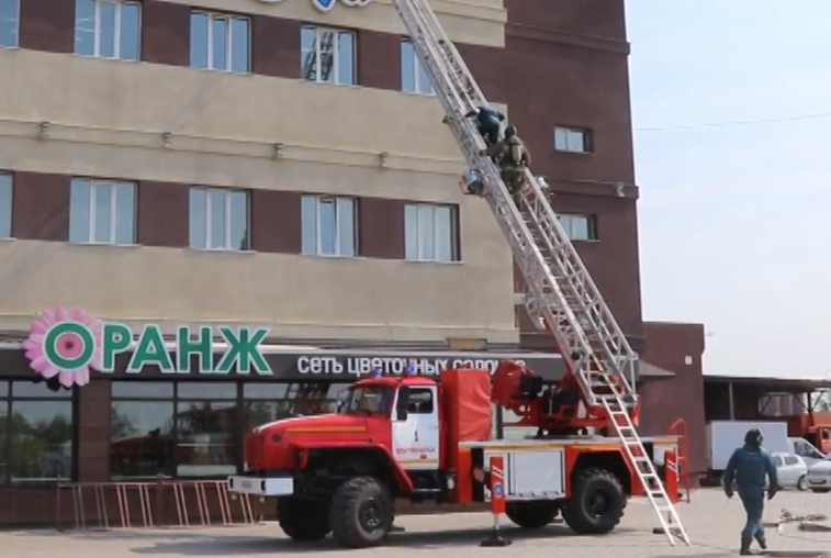 В благовещенском ТРЦ прошли учения по ликвидации пожара - gtrkamur.ru