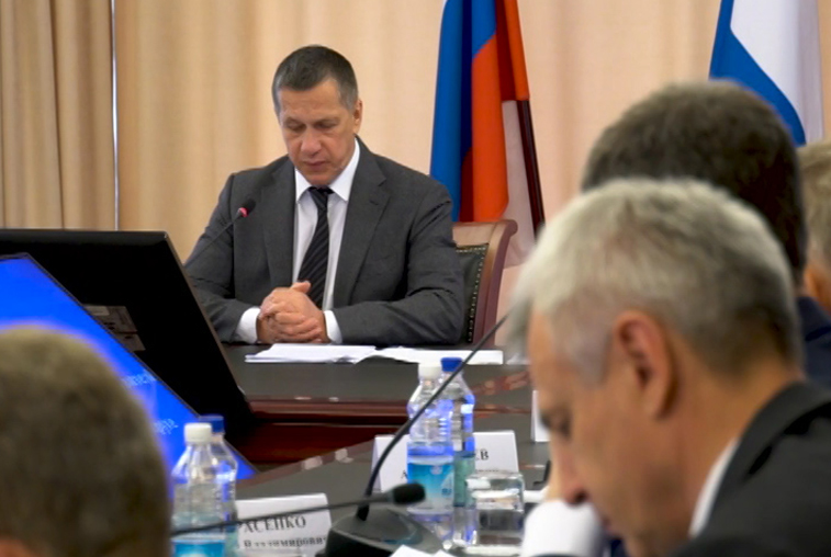 Пути решения проблем ДФО обсудили главы регионов и вице-премьер Юрий Трутнев - gtrkamur.ru