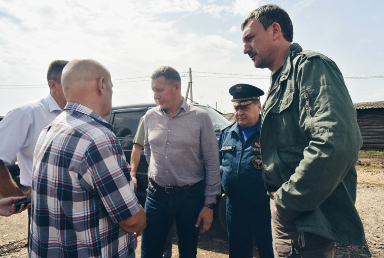 Врио губернатора Василий Орлов: «Все пострадавшие от паводка получат компенсации» - gtrkamur.ru