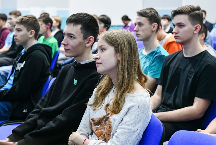 Первая образовательная программа по кибербезопасности для школьников стартовала в Сочи - gtrkamur.ru
