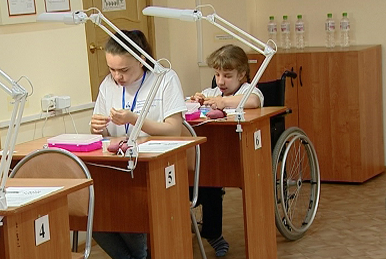 «Путь к мастерству». Репортаж Екатерины Талалай о чемпионате «Абилимпикс» - gtrkamur.ru