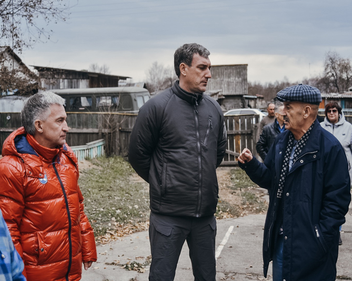 Глава региона навестил подтопленцев Селемджинского и Мазановского районов - gtrkamur.ru
