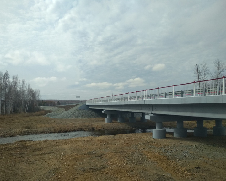 В Зейском районе построили новый мост через реку Макча - gtrkamur.ru