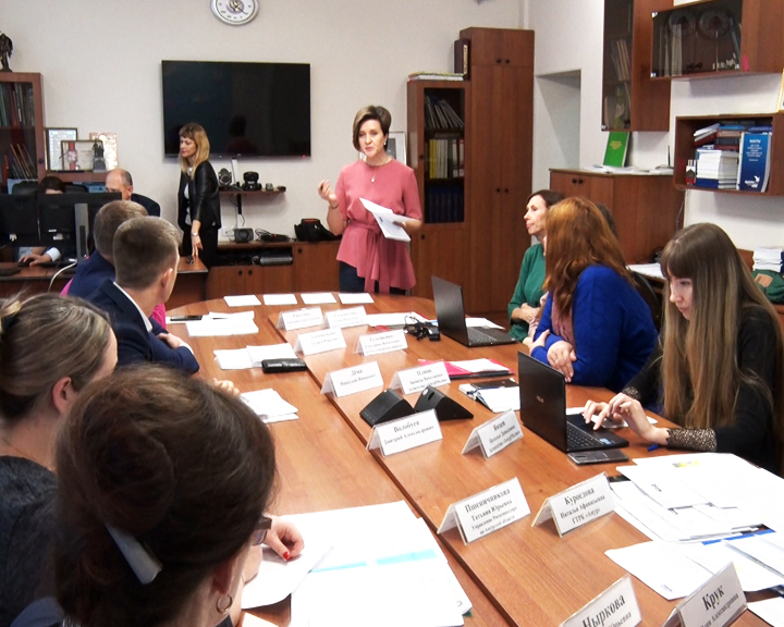 Между претендентами на кресло депутата амурского Заксобрания распределили бесплатные эфиры и печатную площадь - gtrkamur.ru