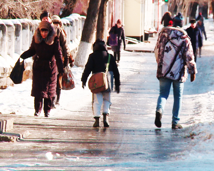 Дождь в конце ноября: Улицы Благовещенска и некоторых городов области превратились в каток - gtrkamur.ru