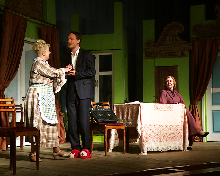 «Театральный экспресс»: Амурский областной театр драмы завершает большой гастрольный тур по региону - gtrkamur.ru