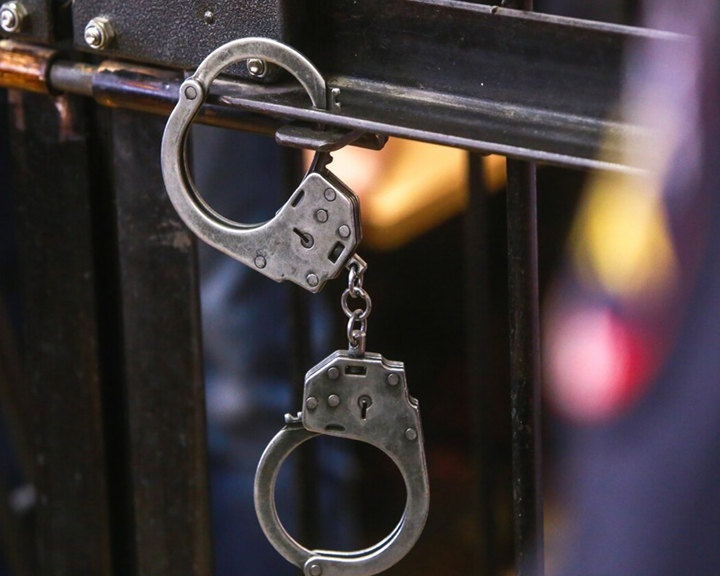 До 10 лет тюрьмы грозит двум амурчанам за незаконные валютные переводы за рубеж - gtrkamur.ru