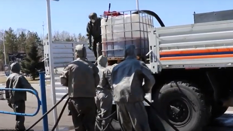Пожарные Амурской области обработали свою технику и оборудование от коронавируса - gtrkamur.ru