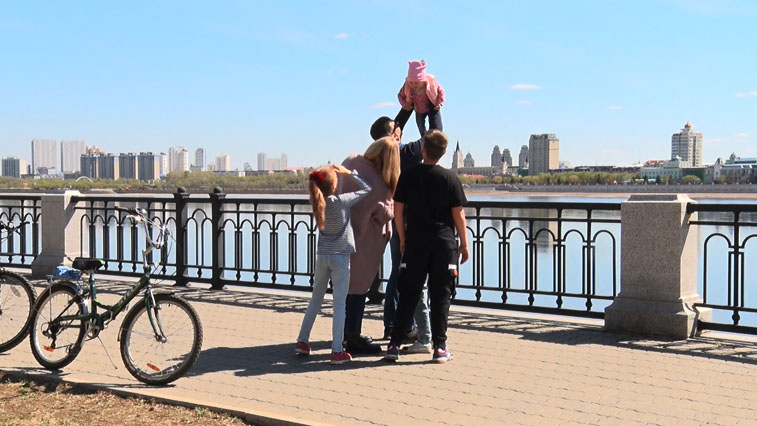 В Приамурье за 4 месяца появилось около 1,5 тысяч новых семей - gtrkamur.ru