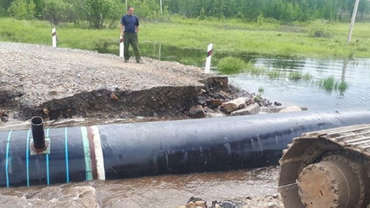 В Магдагачинском районе восстановили размытую дорогу к с. Толбузино - gtrkamur.ru