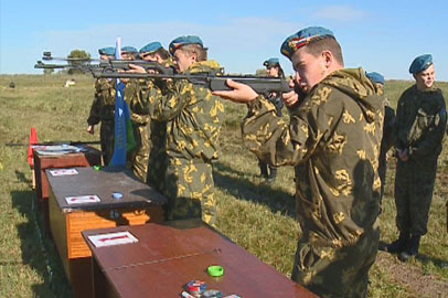 В Тамбовке прошли соревнования по парашютному многоборью - gtrkamur.ru