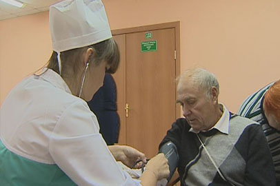 Бесплатное обследование пенсионеров устроили в Амурском медколледже - gtrkamur.ru