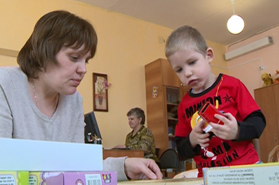 Герой проекта «Счастье каждому» 4-летний Витя переезжает с новой семьей в Тюмень - gtrkamur.ru