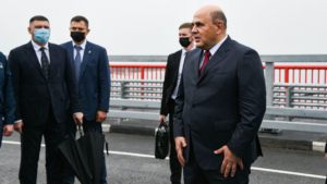 Премьер-министр осмотрел трансграничный мост через Амур и строительство новой переправы через Зею - gtrkamur.ru