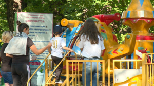 В Первомайском парке Благовещенска работают аттракционы еще 80-х годов - gtrkamur.ru