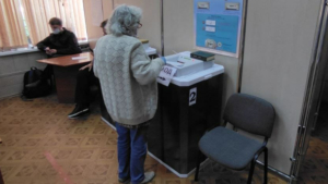 Каждый пятый избиратель Белогорска уже проголосовал на выборах мэра города - gtrkamur.ru