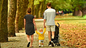 Выплаты безработным родителям предложили сделать постоянными и увеличить - gtrkamur.ru