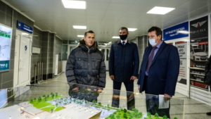 Юрий Трутнев и Василий Орлов оценили строительство взлётно-посадочной полосы в аэропорту Благовещенска - gtrkamur.ru
