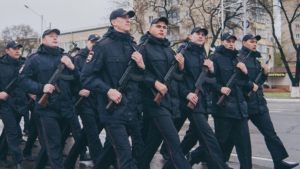 Василий Орлов поздравил сотрудников органов внутренних дел с профессиональным праздником - gtrkamur.ru