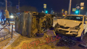 В микрорайоне Благовещенска произошла автоавария, есть пострадавшие - gtrkamur.ru