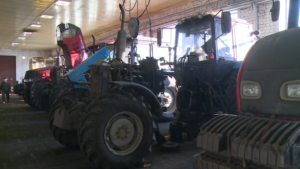 Амурские аграрии готовят технику к весне - gtrkamur.ru