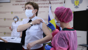 Главный санитарный врач области о вакцинации: «Она может спасти жизнь и уберечь от тяжелых последствий» - gtrkamur.ru