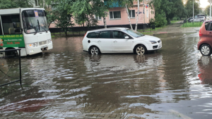 Спецтехника Благовещенска готова к откачке дождевой воды - gtrkamur.ru