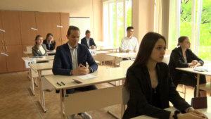 Амурские школьники начали досрочно сдавать ЕГЭ - gtrkamur.ru