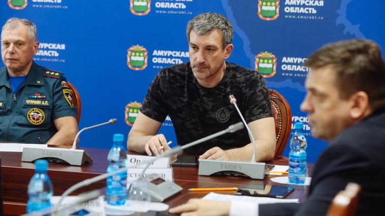 Василий Орлов на КЧС поручил обеспечить амурчан в ПВР всем необходимым - gtrkamur.ru