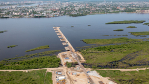 Василию Орлову доложили о ходе строительства нового мостового перехода через Зею - gtrkamur.ru